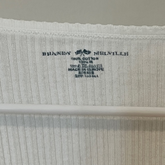 Brandy Melville classic Long sleeve tee - Picture 3 of 4